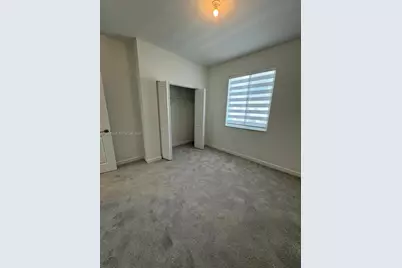 724 SE 13th St Cir #., Homestead, FL 33034 - Photo 17