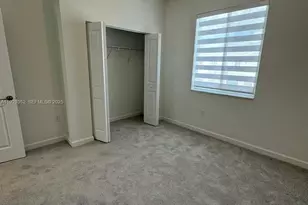 724 SE 13th St Cir, Homestead, FL 33034 - Photo 17