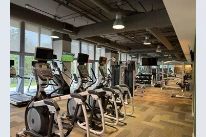 16385 Biscayne Blvd #301, North Miami Beach, FL 33160 - Photo 11