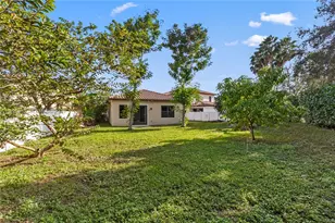 3560 W 88th St, Hialeah, FL 33018 - Photo 33