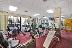 2818 N 46th Ave, Hollywood, FL 33021 - Photo 67