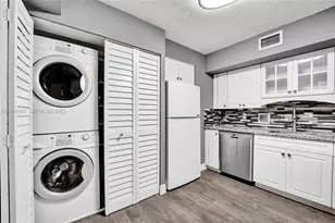 2818 N 46th Ave, Hollywood, FL 33021 - Photo 3