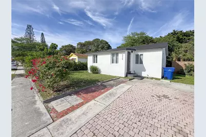 648 W 10th St, Riviera Beach, FL 33404 - Photo 3