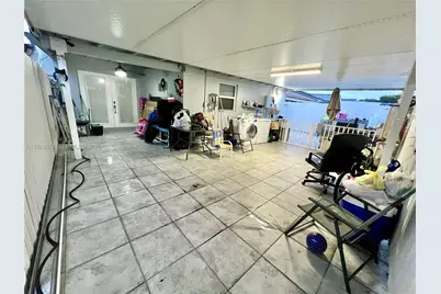 1430 W 42nd St, Hialeah, FL 33012 - Photo 19