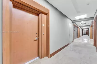 31 SE 5th St #4314, Miami, FL 33131 - Photo 25