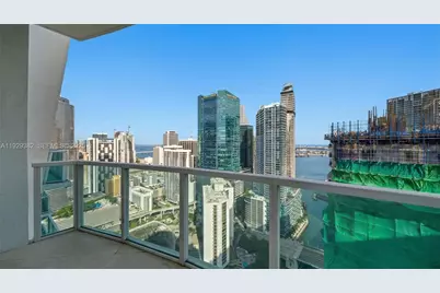 31 SE 5th St #4314, Miami, FL 33131 - Photo 5