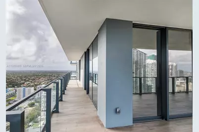 88 SW 7th St #2501, Miami, FL 33130 - Photo 3