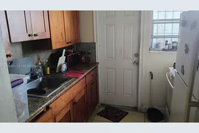 2238 NW 34th St, Miami, FL 33142 - Photo 3