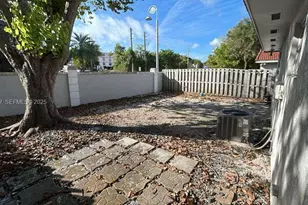 9463 SW 174th St, Palmetto Bay, FL 33157 - Photo 13