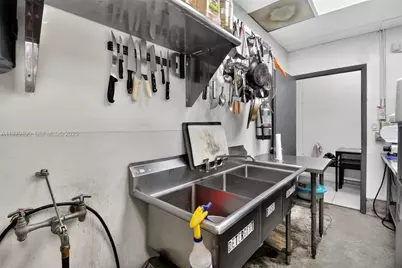 Cafeteria + Mechanic & Tire Shop For Sale â€” Two Businesses in One, Kendall, FL 33186 - Photo 15
