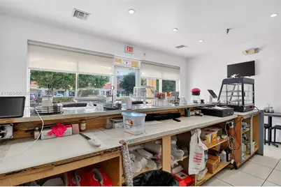 Cafeteria + Mechanic & Tire Shop For Sale â€” Two Businesses in One, Kendall, FL 33186 - Photo 5