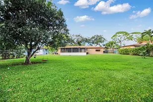 14655 NW River Dr, Miami, FL 33167 - Photo 25