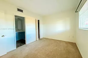 649 S Tamiami Trail, Venice, FL 34285 - Photo 5