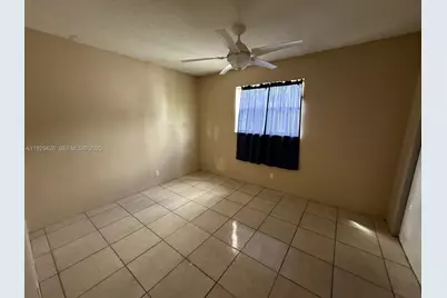 7915 SW 7th Pl, North Lauderdale, FL 33068 - Photo 27