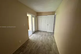 7915 SW 7th Pl, North Lauderdale, FL 33068 - Photo 23