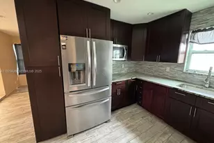 7915 SW 7th Pl, North Lauderdale, FL 33068 - Photo 5