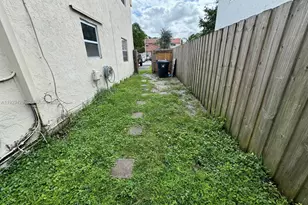 7915 SW 7th Pl, North Lauderdale, FL 33068 - Photo 35