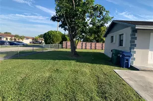 14301 SW 105th Ave, Miami, FL 33176 - Photo 15