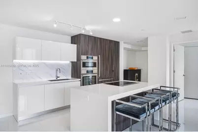 851 NE 1st Ave #4603, Miami, FL 33132 - Photo 3