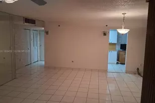 1100 St Charles Pl, Pembroke Pines, FL 33026 - Photo 9