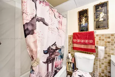 5860 NW 44th St #806, Lauderhill, FL 33319 - Photo 35