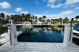 1987 NE 123rd St, North Miami, FL 33181 - Photo 1