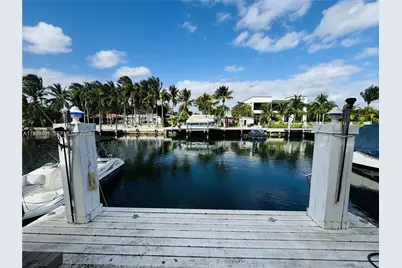 1987 NE 123rd St, North Miami, FL 33181 - Photo 3