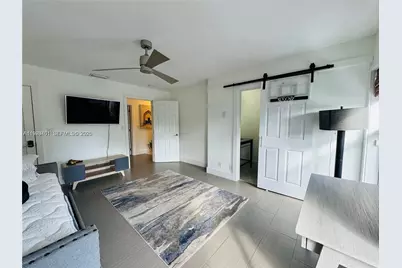 1987 NE 123rd St, North Miami, FL 33181 - Photo 15