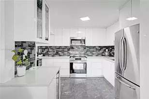 1631 NE 32nd St, Pompano Beach, FL 33064 - Photo 5