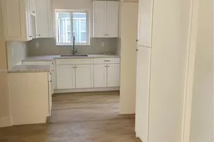 815 NE 134th St, North Miami, FL 33161 - Photo 5