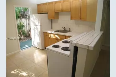 1842 McKinley St #2, Hollywood, FL 33020 - Photo 3