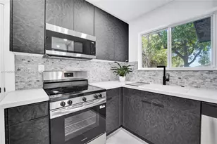 680 SW 29th Terrace, Fort Lauderdale, FL 33312 - Photo 25