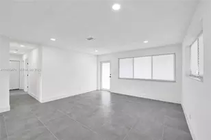 680 SW 29th Terrace, Fort Lauderdale, FL 33312 - Photo 13