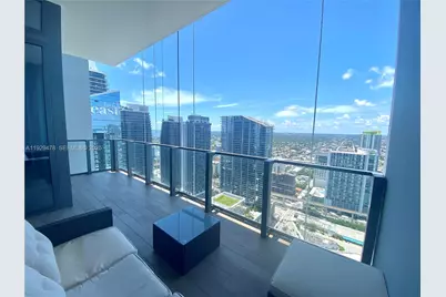 68 SE 6th St #4008, Miami, FL 33131 - Photo 9