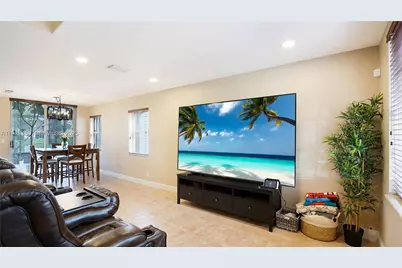 10717 NW 12th Mnr, Plantation, FL 33322 - Photo 11