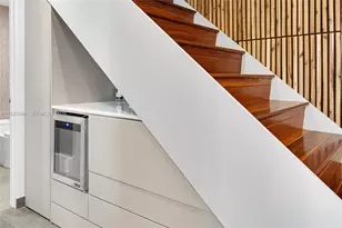 7600 Collins Ave, Miami Beach, FL 33141 - Photo 13