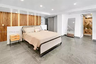 7600 Collins Ave, Miami Beach, FL 33141 - Photo 27