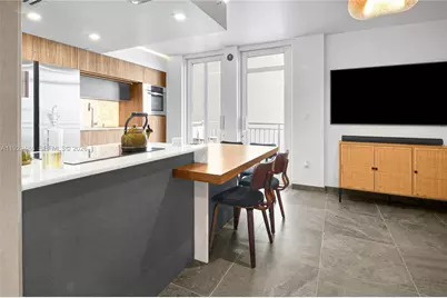 7600 Collins Ave #709, Miami Beach, FL 33141 - Photo 15