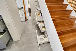 7600 Collins Ave, Miami Beach, FL 33141 - Photo 9