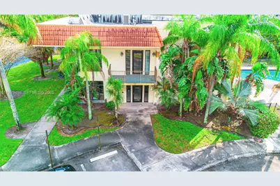4705 SW 62nd Ave #104, Davie, FL 33314 - Photo 17