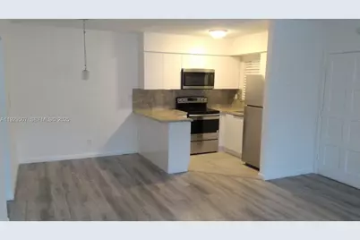 1755 NE 116th Rd #15, North Miami, FL 33181 - Photo 1