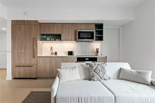 159 NE 6th St, Miami, FL 33132 - Photo 5