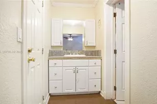 9730 Johnson St, Pembroke Pines, FL 33024 - Photo 39