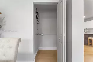 1431 NE 117th St, Miami, FL 33161 - Photo 9