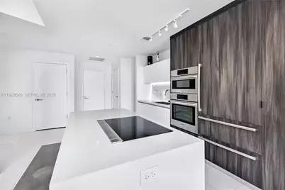 851 NE 1st Ave #1202, Miami, FL 33132 - Photo 5