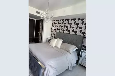 1000 Brickell Plz #2011, Miami, FL 33131 - Photo 13