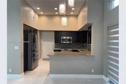 10101 NW 5th St #10101, Plantation, FL 33324 - Photo 5