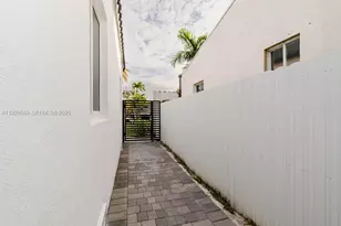 2101 SW 16th Ter, Miami, FL 33145 - Photo 47