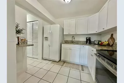 8311 SW 142nd Ave #J205, Miami, FL 33183 - Photo 5