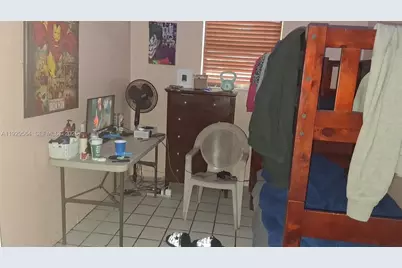 750 NE 171st St, North Miami Beach, FL 33162 - Photo 5